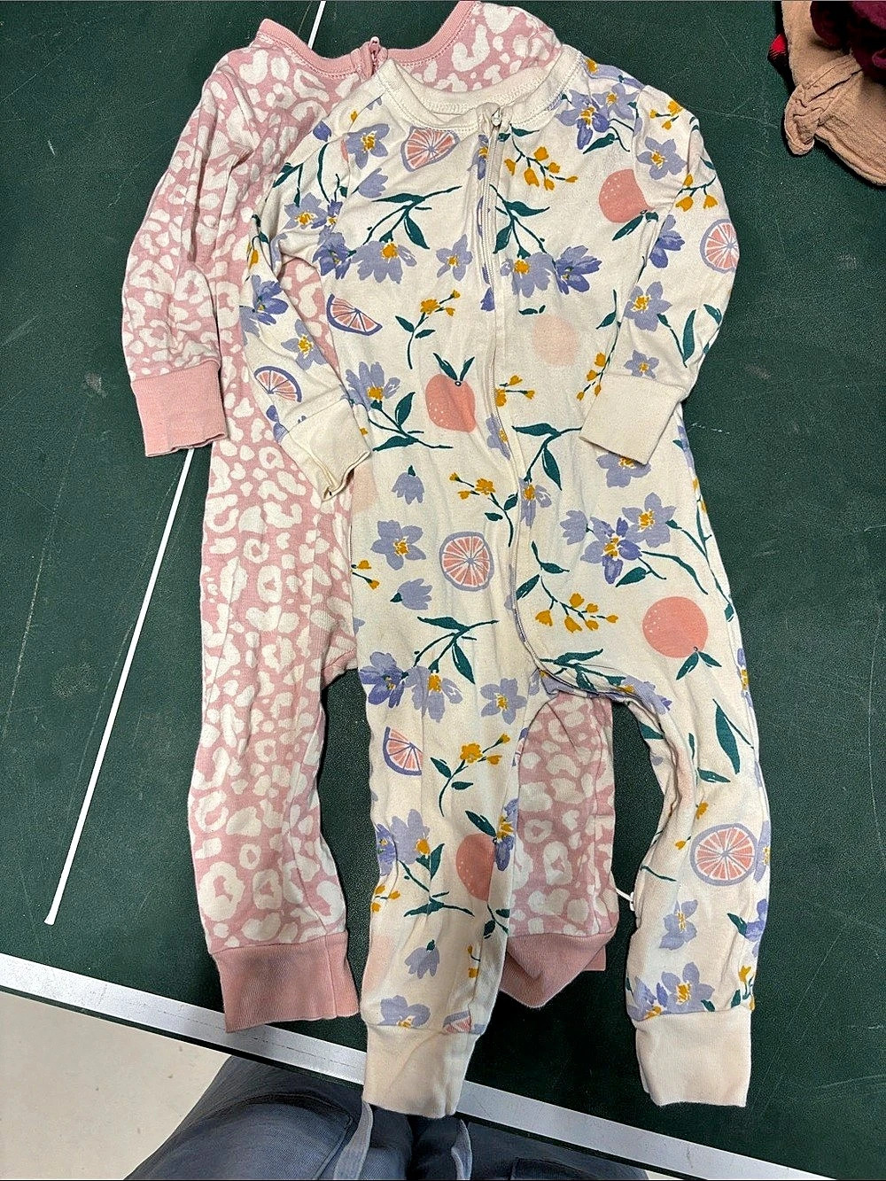 Old Navy Floral Baby Footies Size 18-24M Like New
